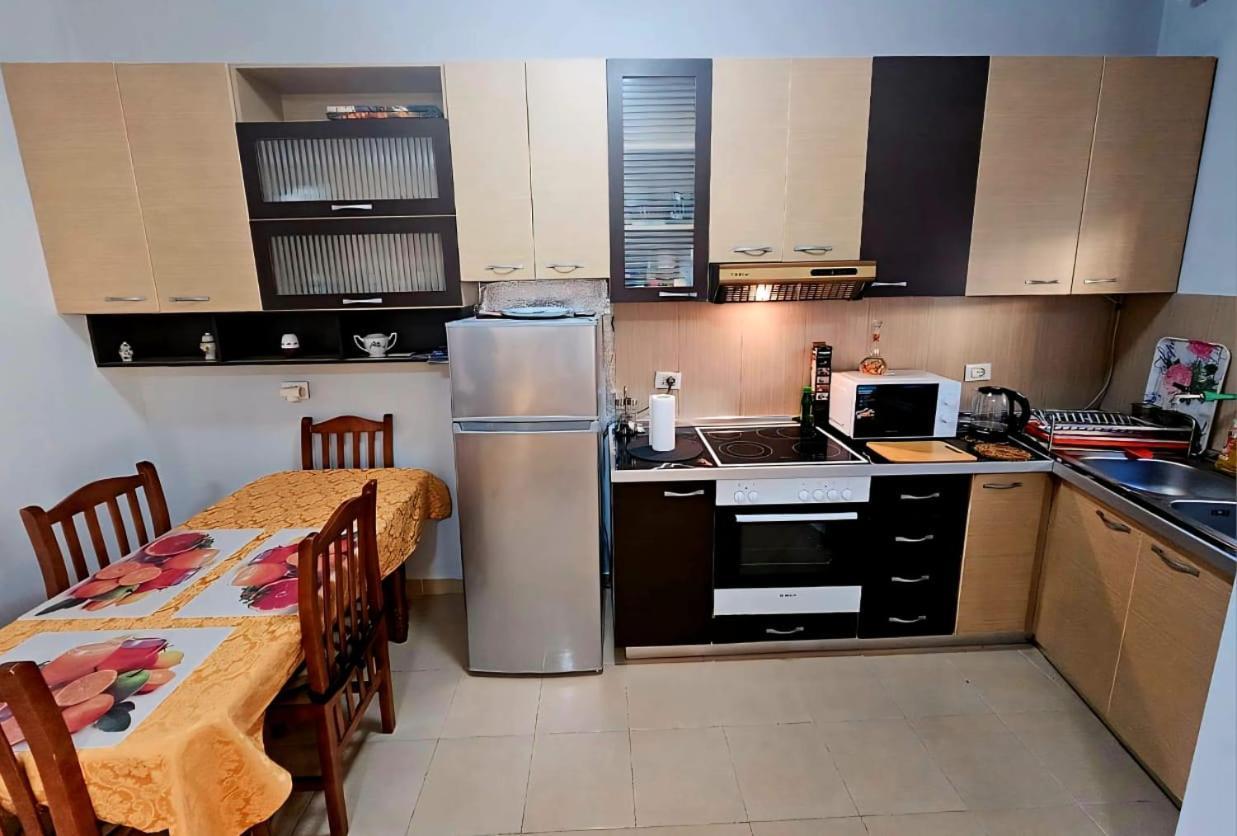 Skanderbeg Square Apartments Tirana Exterior photo